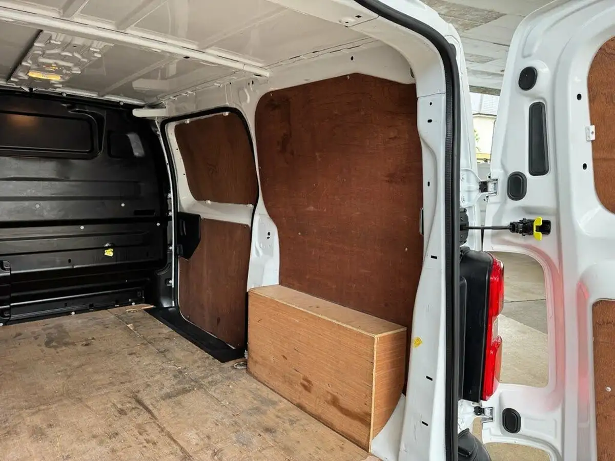 2021-peugeot-expert-20-bluehdi-professional-standard-1400-eu6d-crew-big-9