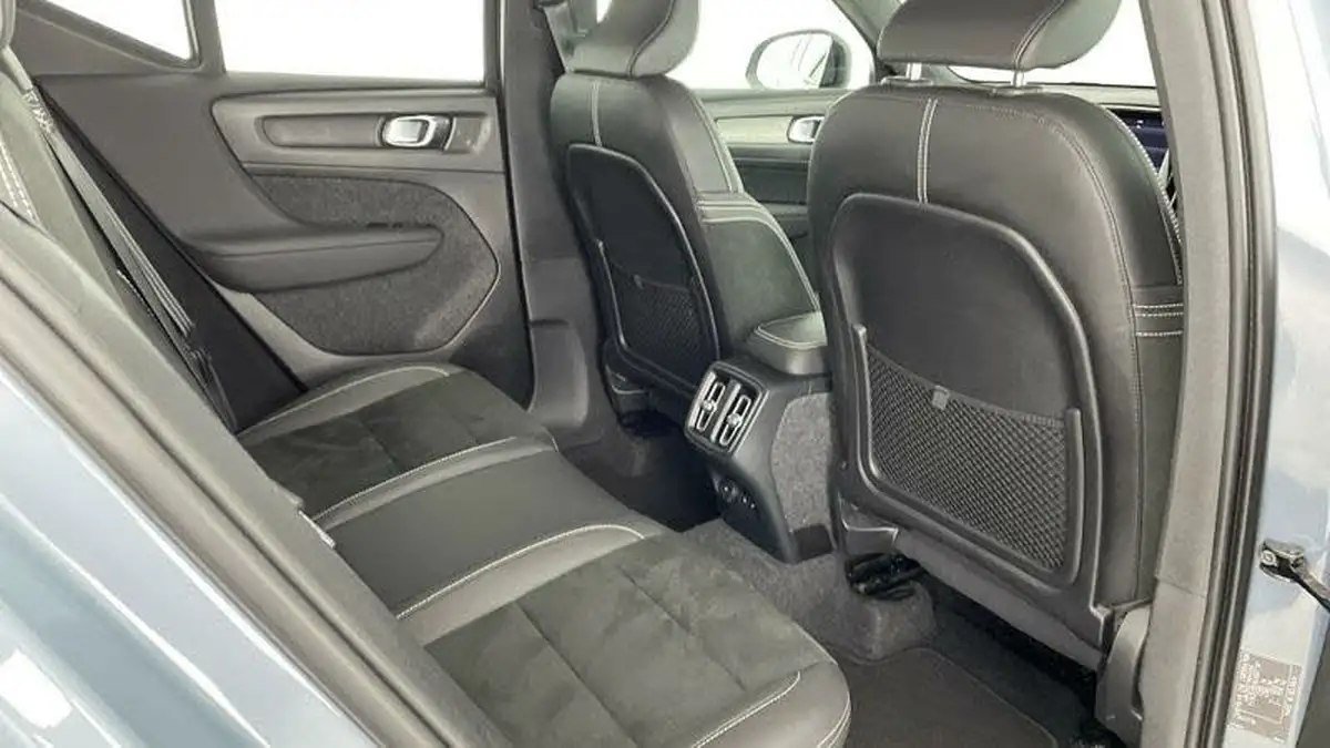 2021-volvo-xc40-20-b4-r-design-pro-194bhp-awd-auto-big-16
