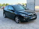 2009-ford-focus-16-zetec-hatchback-3d-small-2