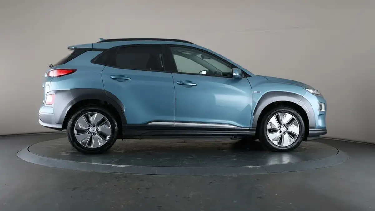 2020-hyundai-kona-e-premium-204ps-big-59