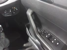 2023-volkswagen-taigo-10-tsi-life-95ps-small-11