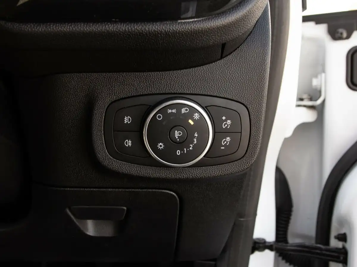 2018-ford-fiesta-10t-st-line-140ps-5d-big-15