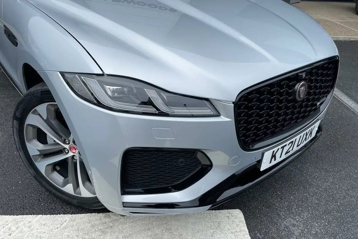 2021-jaguar-f-pace-20-d200-r-dynamic-hse-mhev-big-17