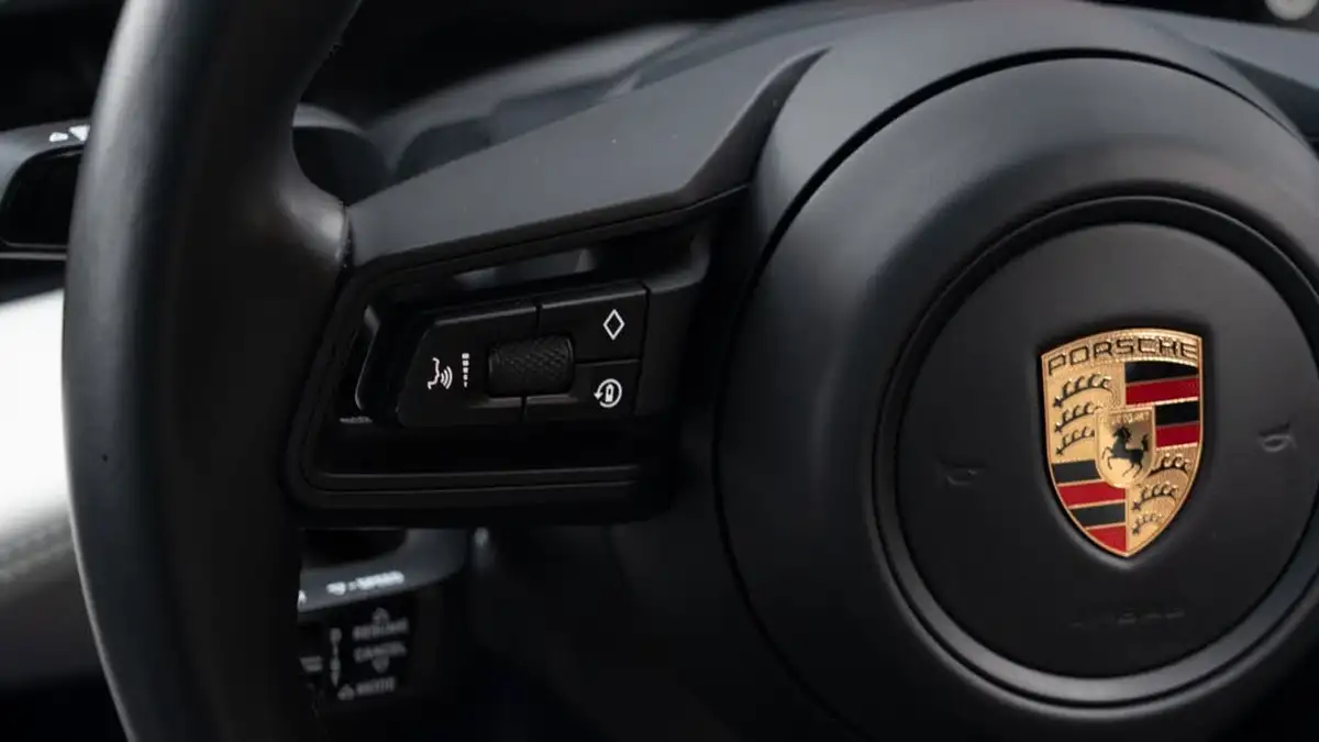 2021-porsche-taycan-e-4s-571ps-performance-battery-plus-big-17