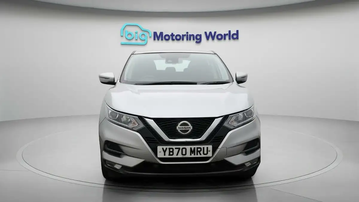 2020-nissan-qashqai-13-dig-t-acenta-premium-140ps-big-2