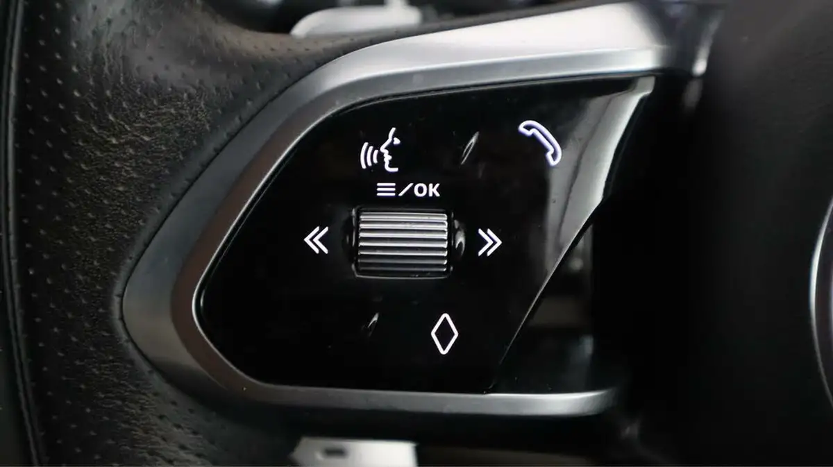 2022-jaguar-f-pace-20-p400e-r-dynamic-s-big-24