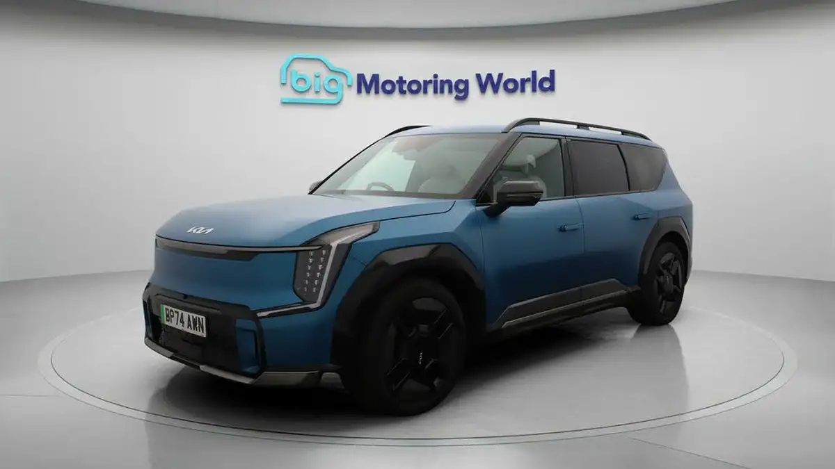 2025-kia-ev9-e-gt-line-s-7-big-3