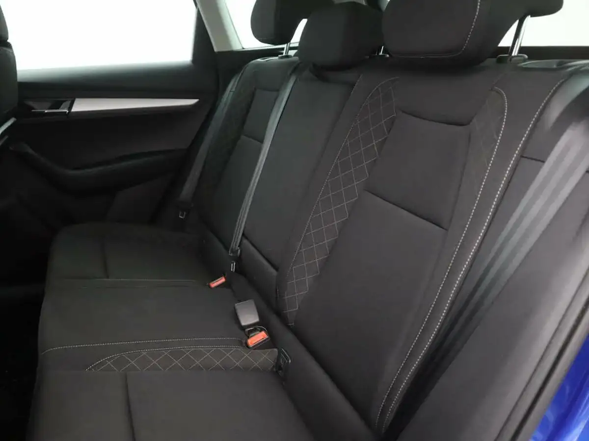 2020-skoda-karoq-15-tsi-se-dsg-big-14