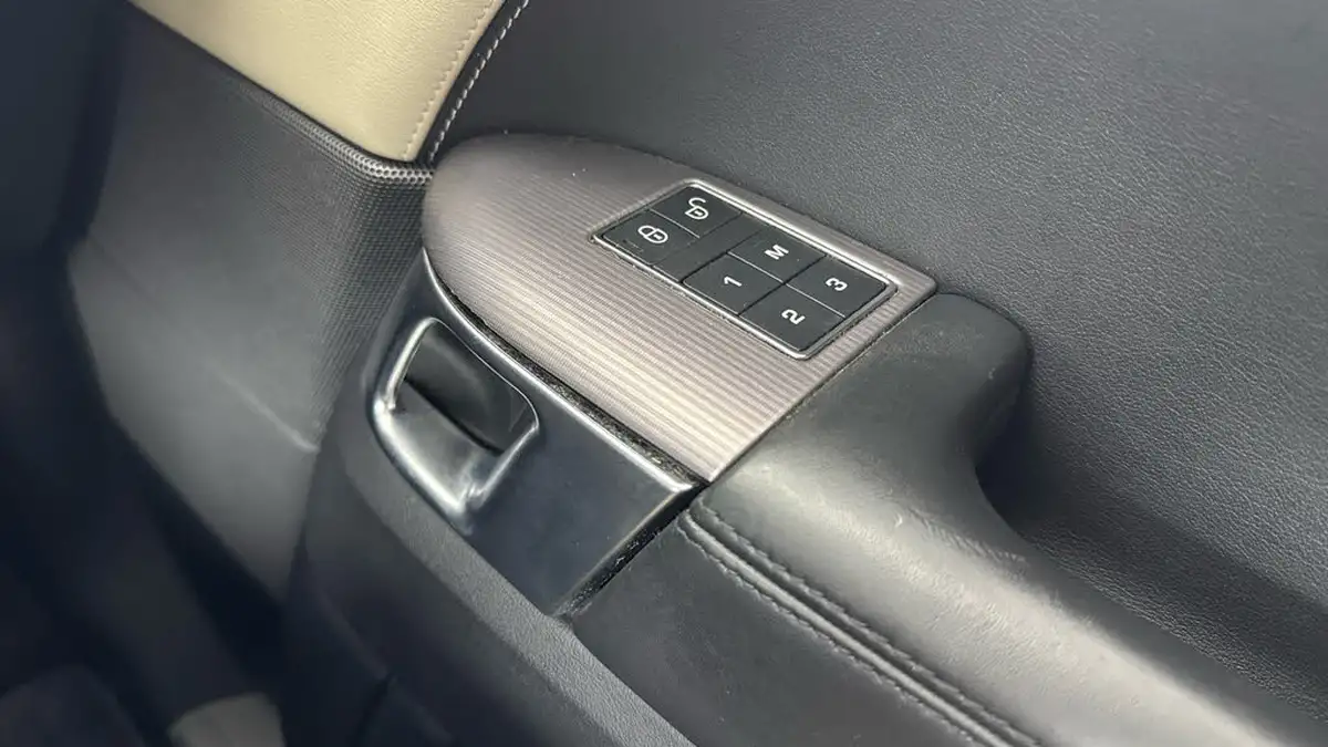 2020-land-rover-range-rover-sport-30-sdv6-hse-big-23
