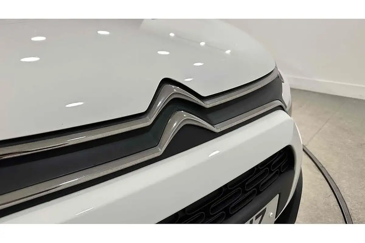 2021-citroen-c3-12-puretech-shine-plus-83ps-big-18