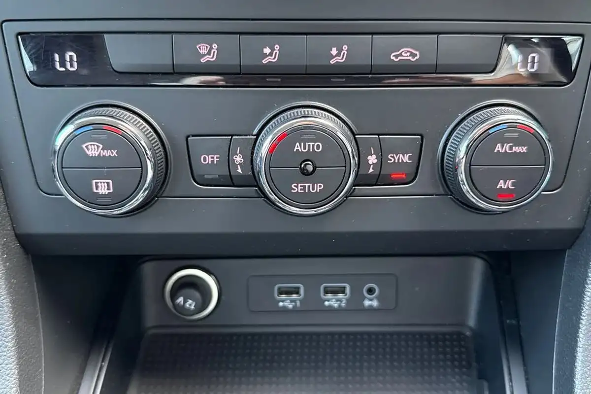 2019-seat-ateca-20tdi-se-technology-big-21