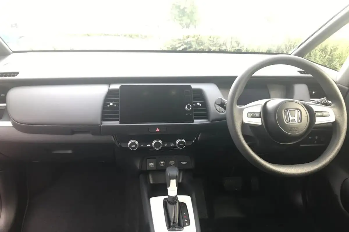 2022-honda-jazz-15-i-mmd-sr-109ps-big-9