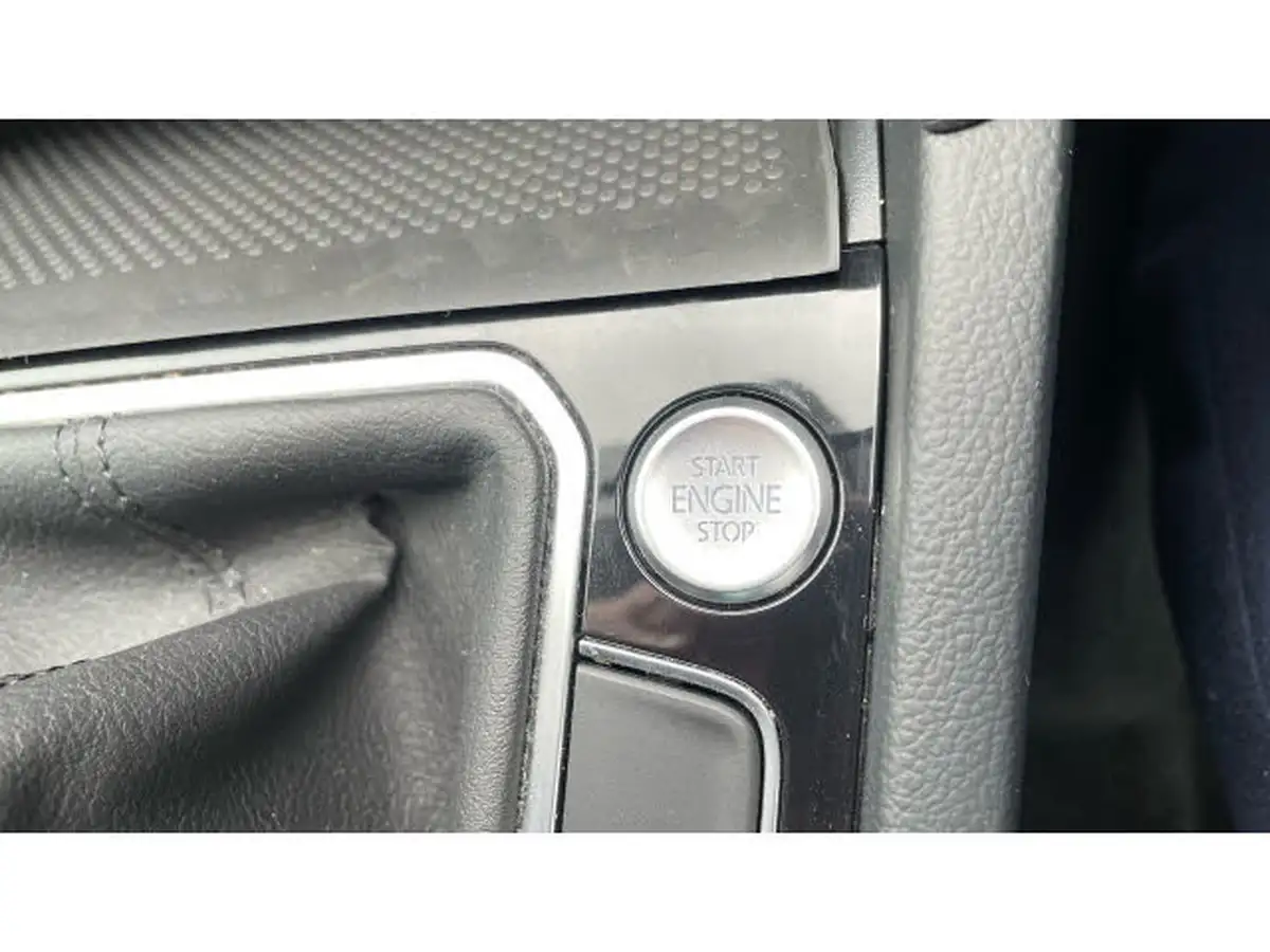 2020-volkswagen-passat-15-tsi-sel-saloon-4d-big-39