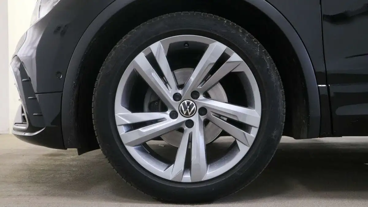2023-volkswagen-tiguan-15-tsi-r-line-edition-big-4