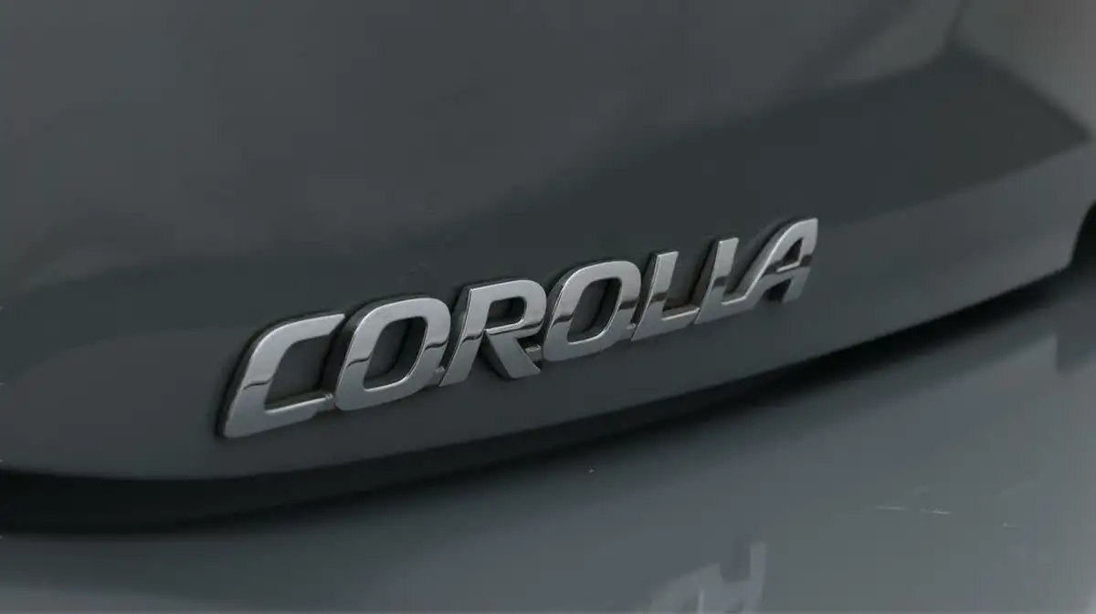 2022-toyota-corolla-18-vvt-i-icon-120bhp-trk-hatchback-5d-big-20