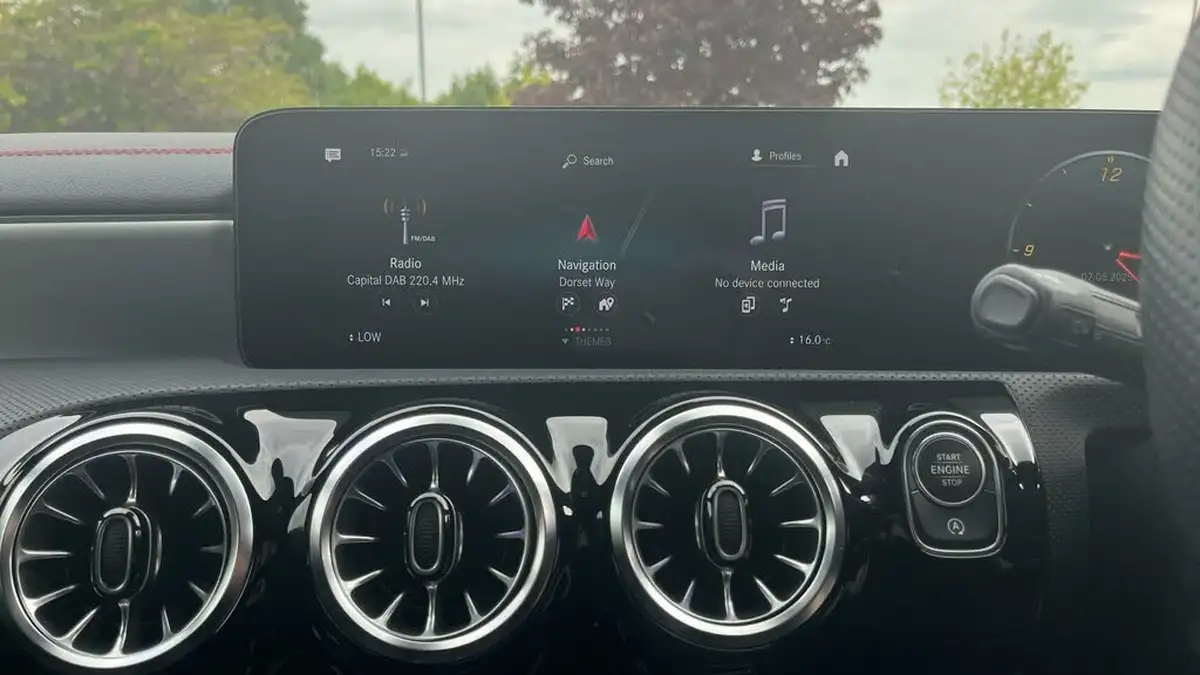 2023-mercedes-benz-cla-13-cla-200-amg-line-premium-coupe-4d-big-27
