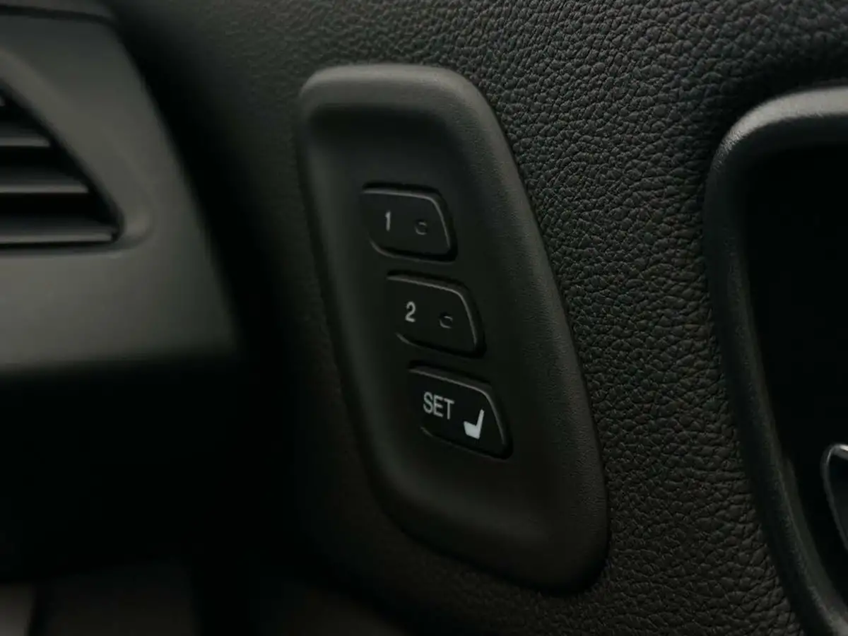 2015-honda-cr-v-20-ex-auto-big-17