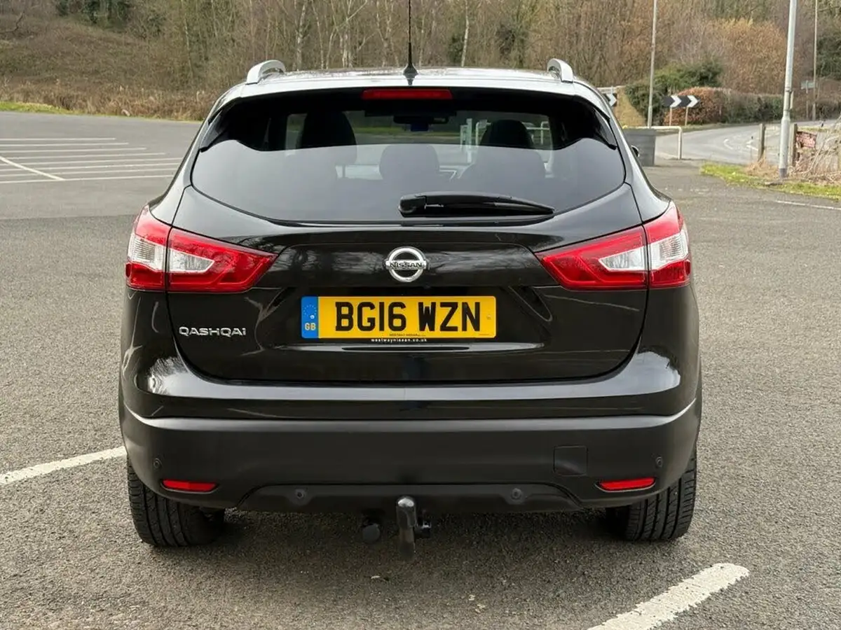 2016-nissan-qashqai-16dci-tekna-big-13
