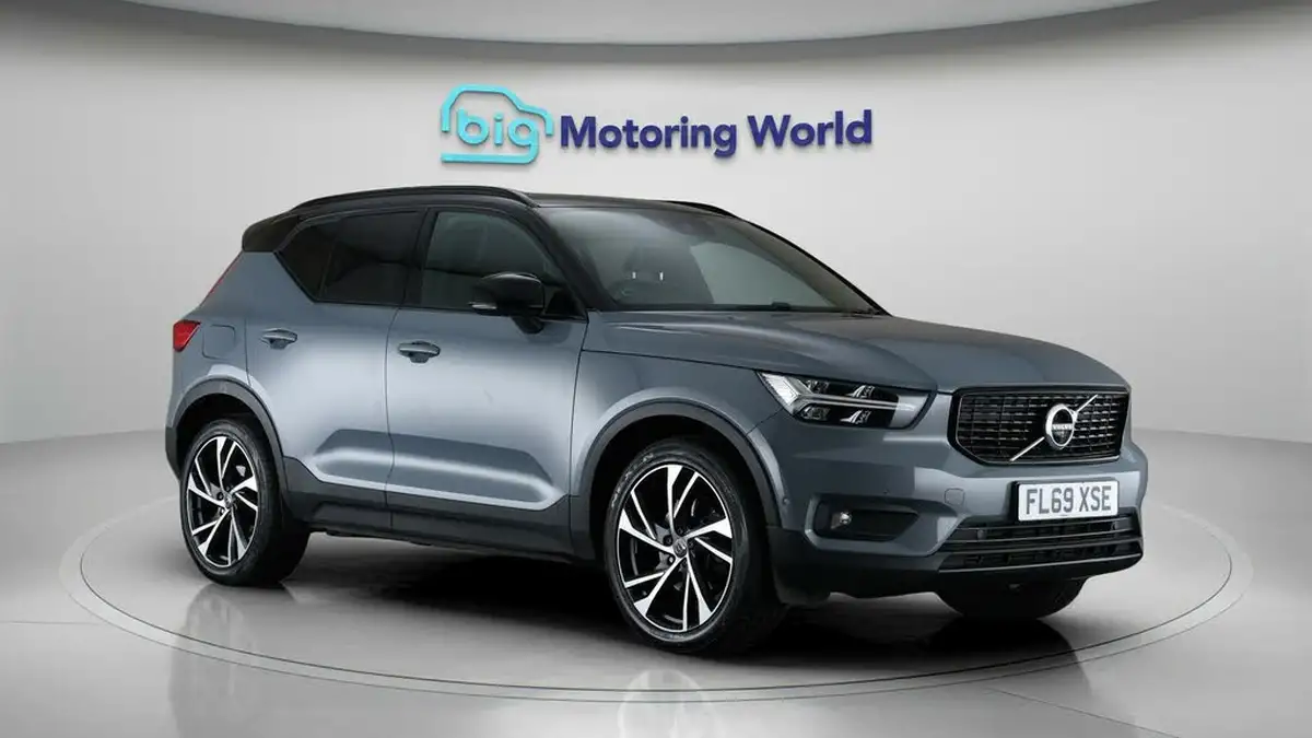 2019-volvo-xc40-20-t5-r-design-big-1