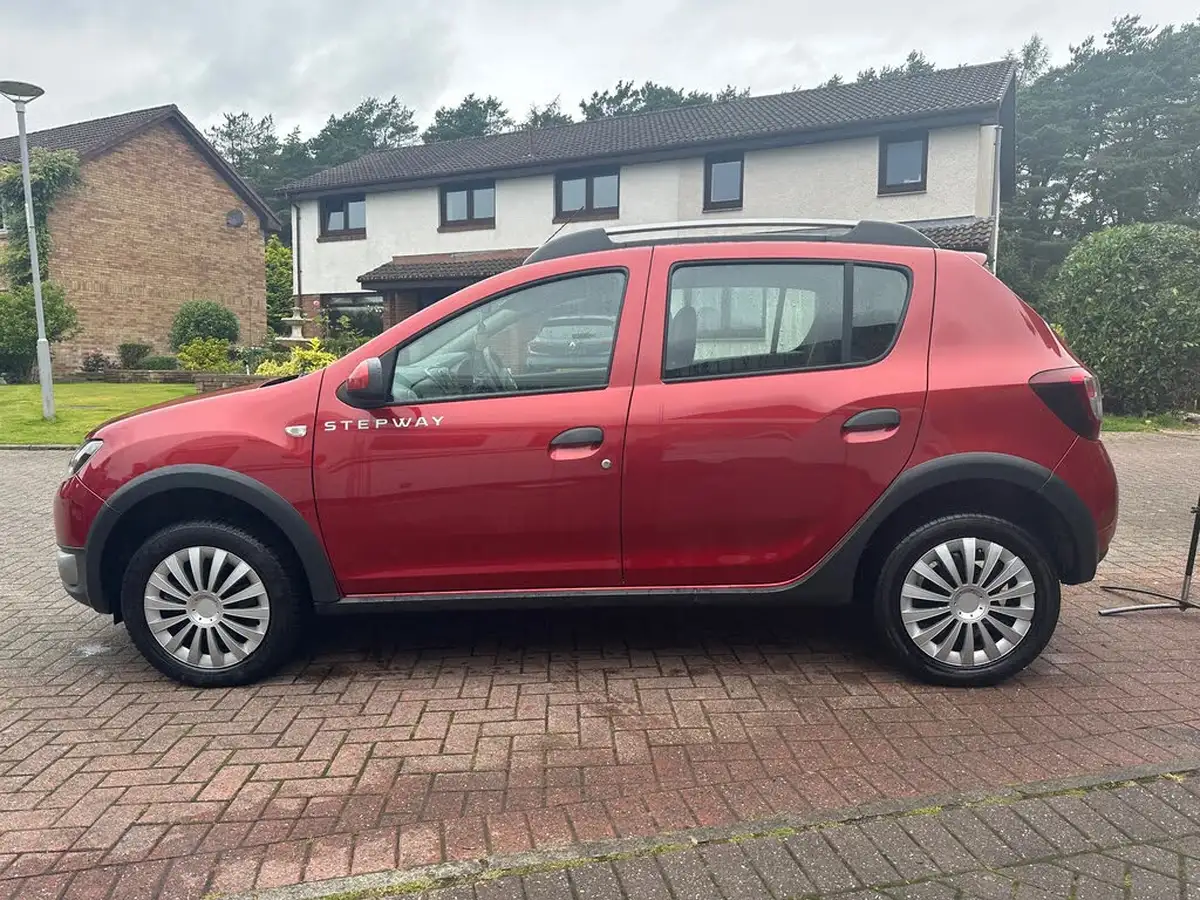 2013-dacia-sandero-stepway-09-ambiance-big-5
