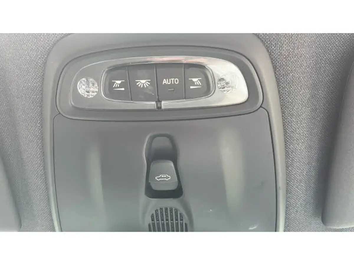 2020-volvo-xc40-20-b4-r-design-pro-big-29