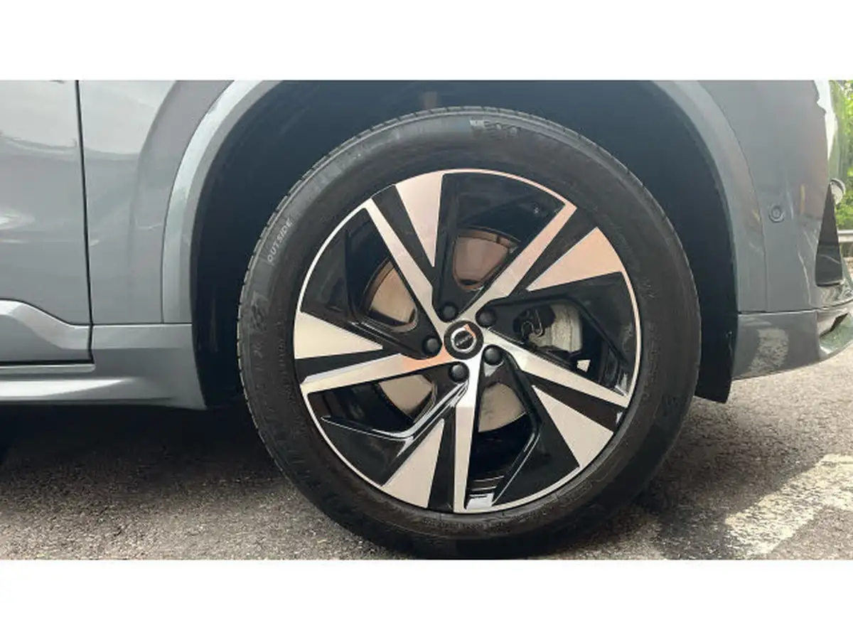 2022-volvo-xc90-20td-b5-plus-big-15