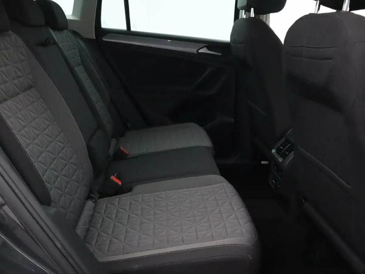 2020-volkswagen-tiguan-15-tsi-life-130ps-big-17