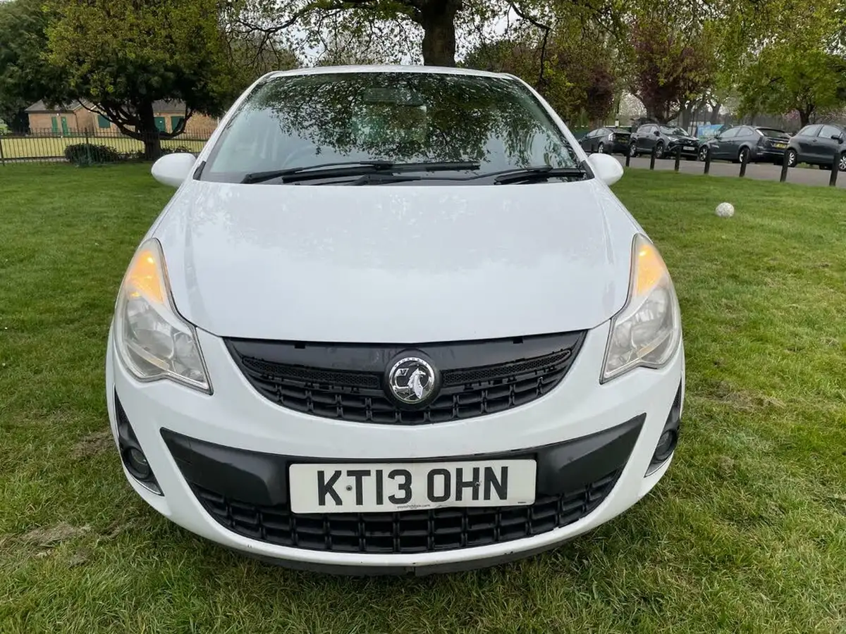 2013-vauxhall-corsa-12-energy-16v-3d-big-5