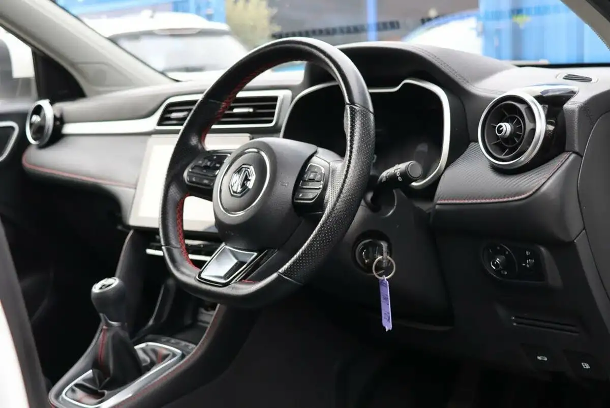 2021-mg-zs-suv-15-vti-tech-exclusive-big-4
