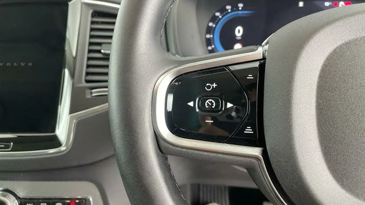 2024-volvo-xc90-20-b5-core-big-22