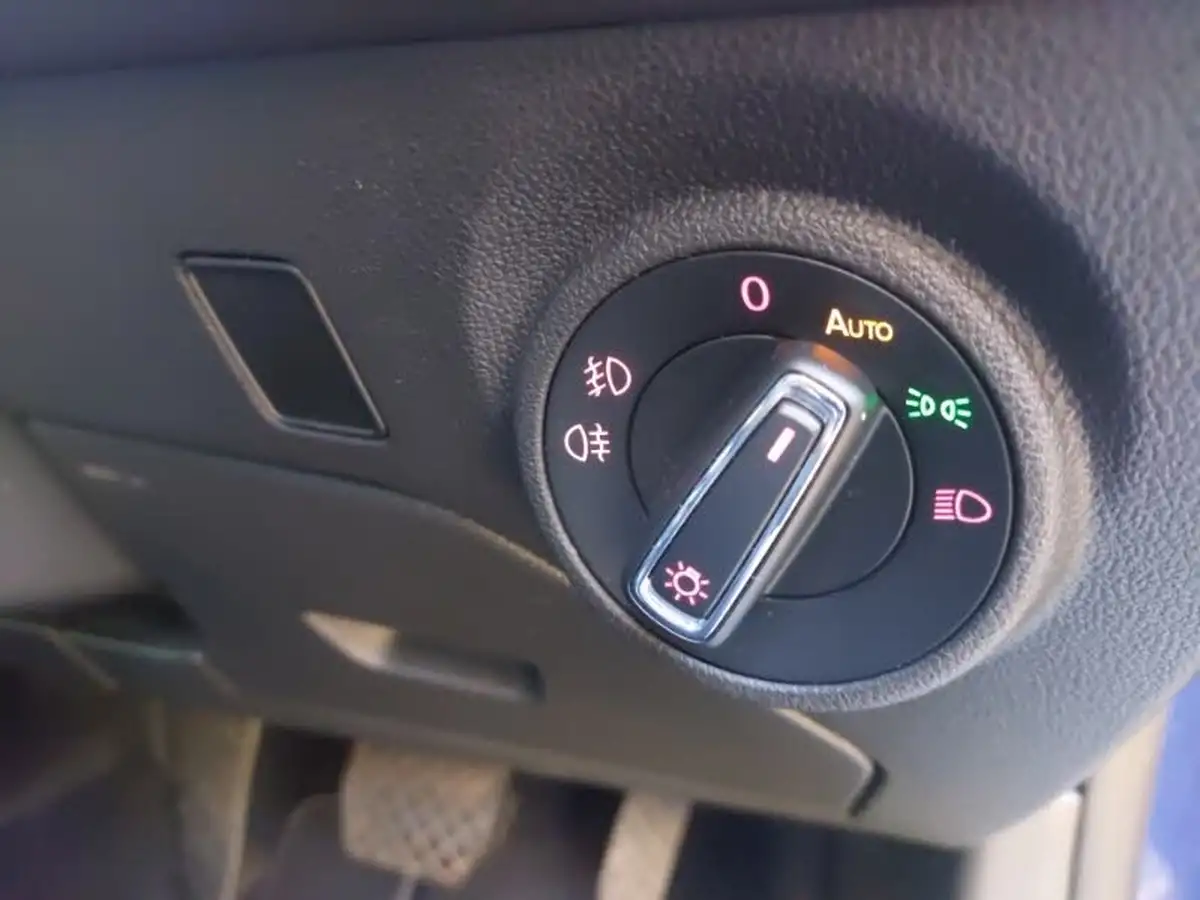 2019-seat-leon-15-tsi-evo-xcellence-lux-150ps-estate-dsg-big-11