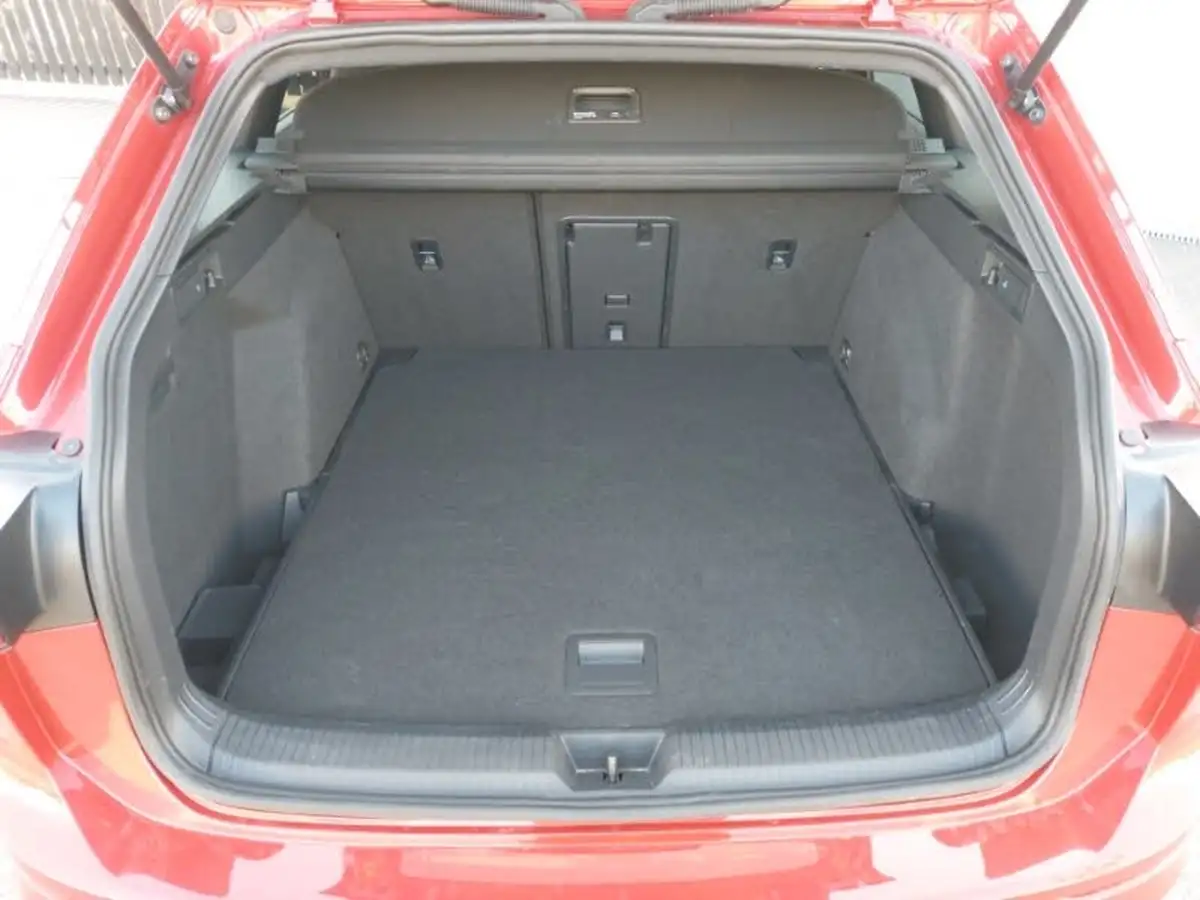 2022-volkswagen-golf-20tdi-r-line-estate-dsg-big-7