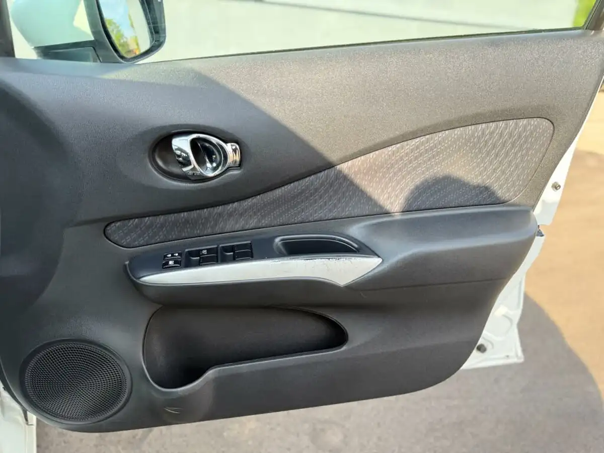 2014-nissan-note-12-tekna-cvt-big-12