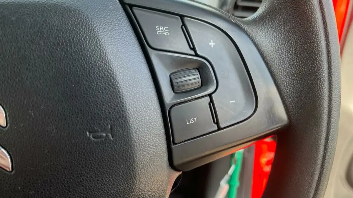 2016-citroen-c4-cactus-12-puretech-touch-big-26