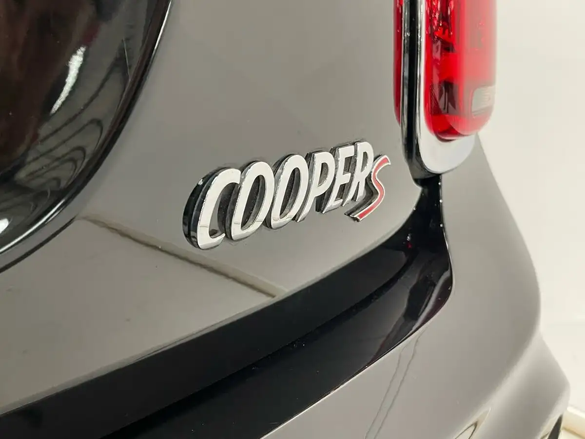 2019-mini-cooper-20-cooper-s-sport-189bhp-hatchback-3d-big-39