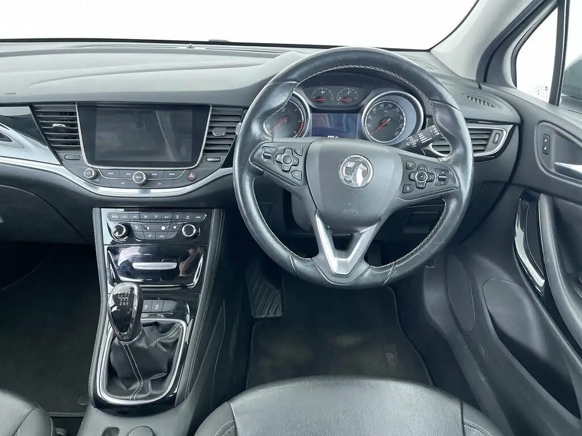 2017-vauxhall-astra-16cdti-biturbo-elite-nav-hatchback-big-34