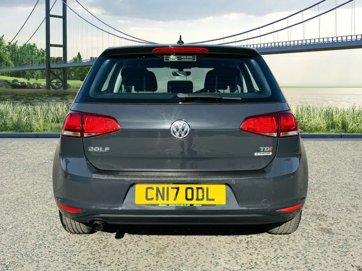 2017-volkswagen-golf-16tdi-match-edition-hatchback-5d-big-4