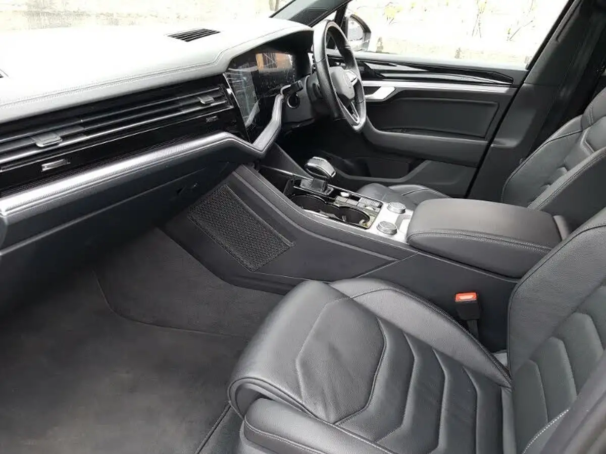 2022-volkswagen-touareg-30tdi-black-edition-286ps-big-4