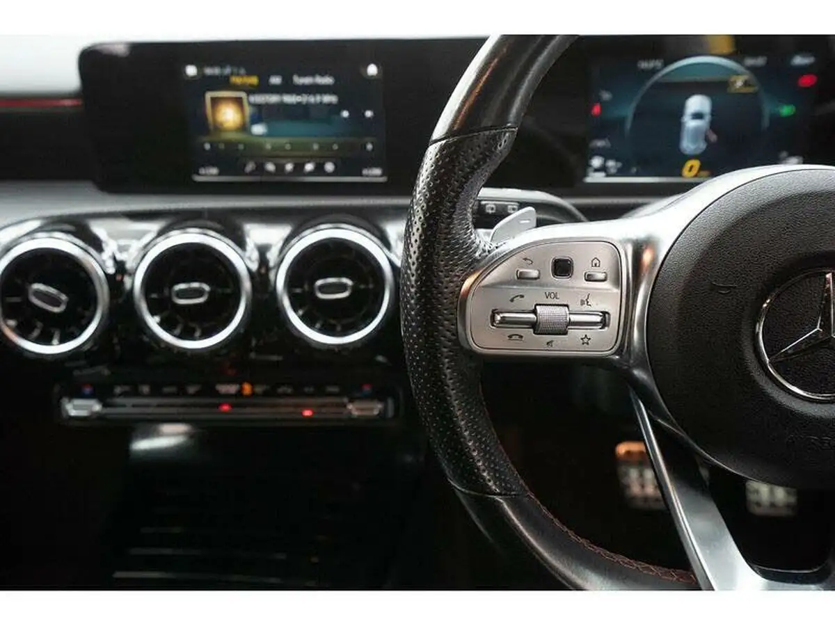 2021-mercedes-benz-a-class-13-a200-amg-line-hatchback-5d-7g-dct-big-32