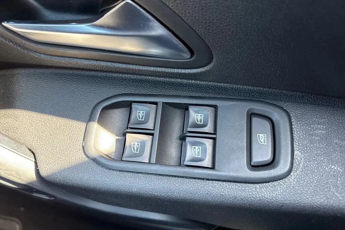 2019-dacia-duster-13-tce-comfort-1333cc-big-39