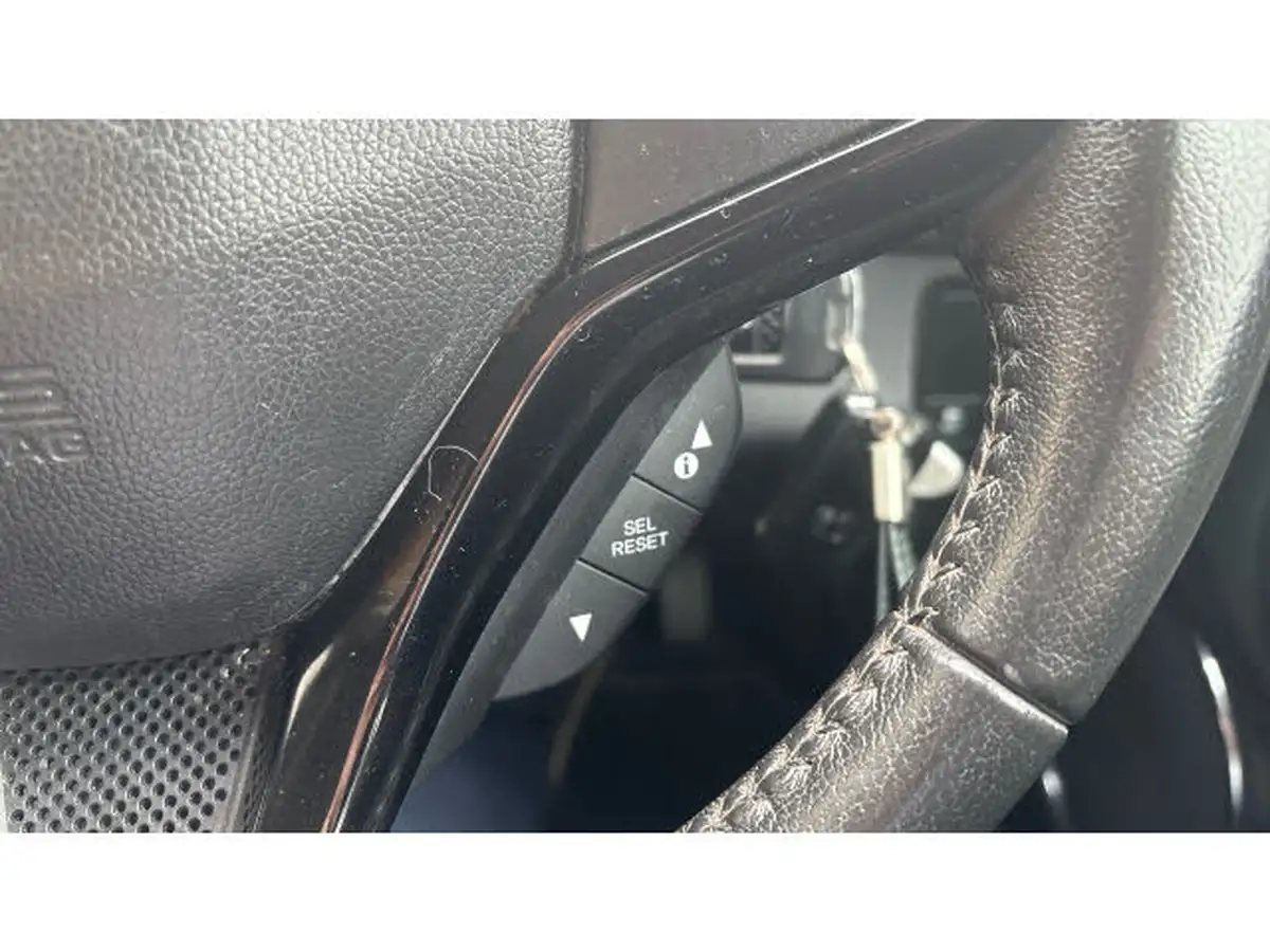 2018-honda-hr-v-16-i-dtec-se-navi-big-15