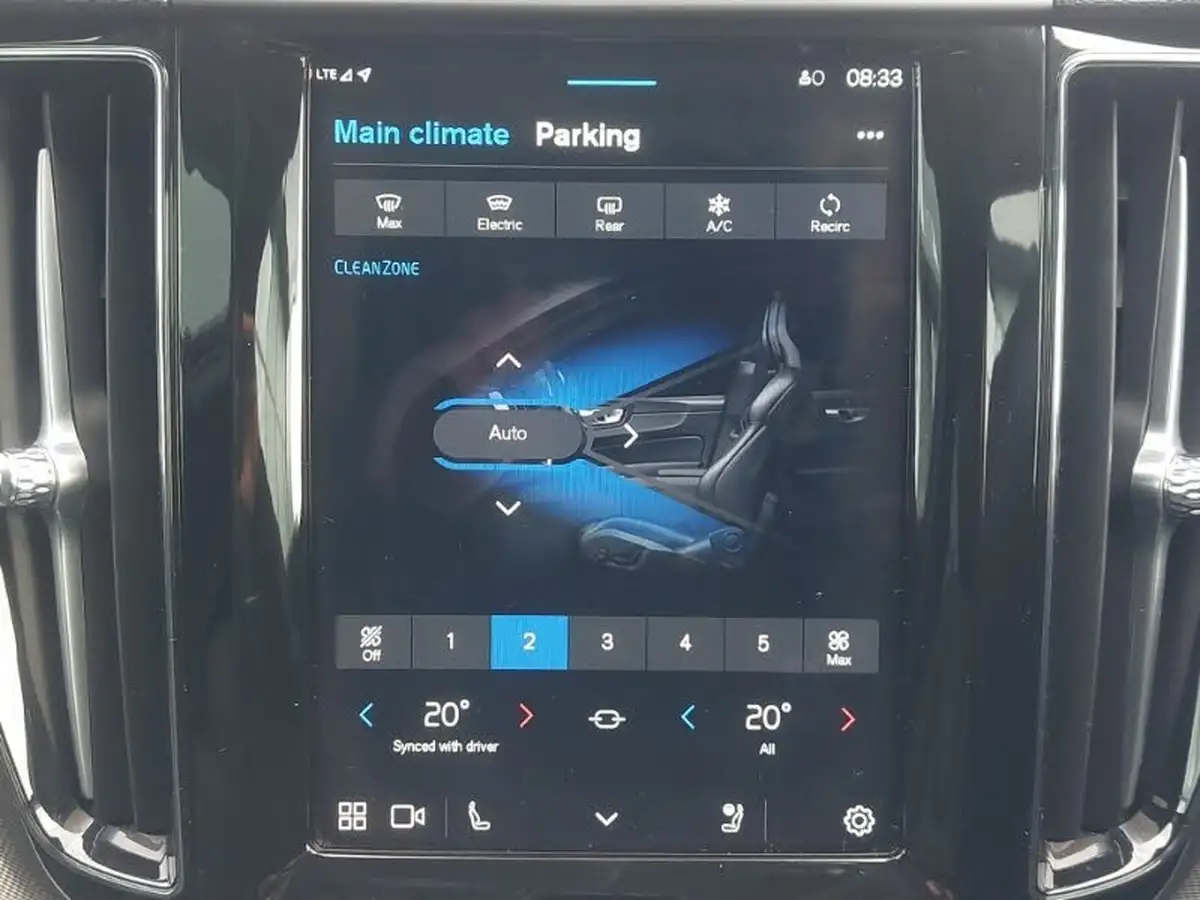 2024-volvo-xc60-20-b5-plus-big-17