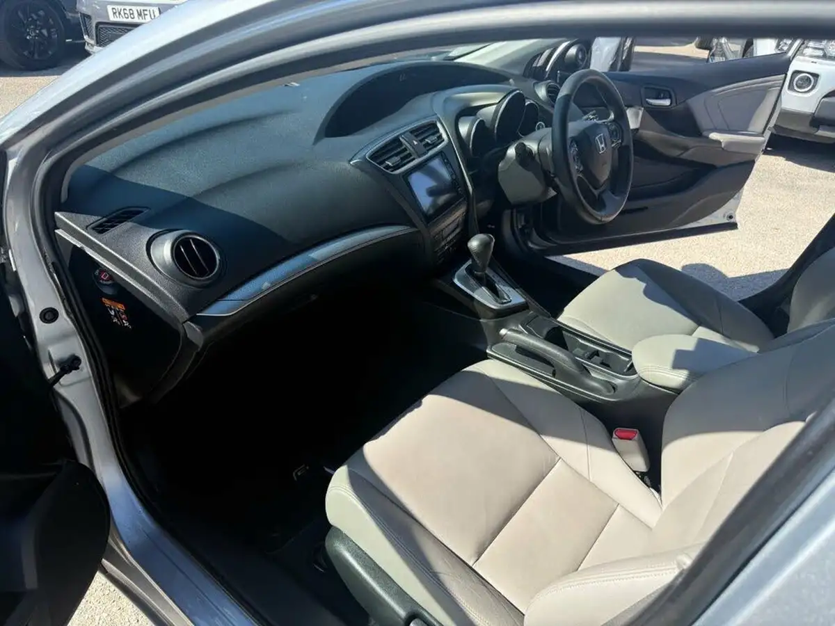 2016-honda-civic-18-i-vtec-sr-dasp-hatchback-auto-big-15