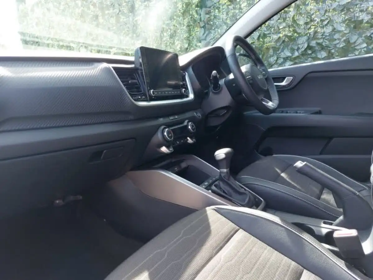 2024-kia-stonic-10-t-gdi-gt-line-s-98bhp-dct-big-4