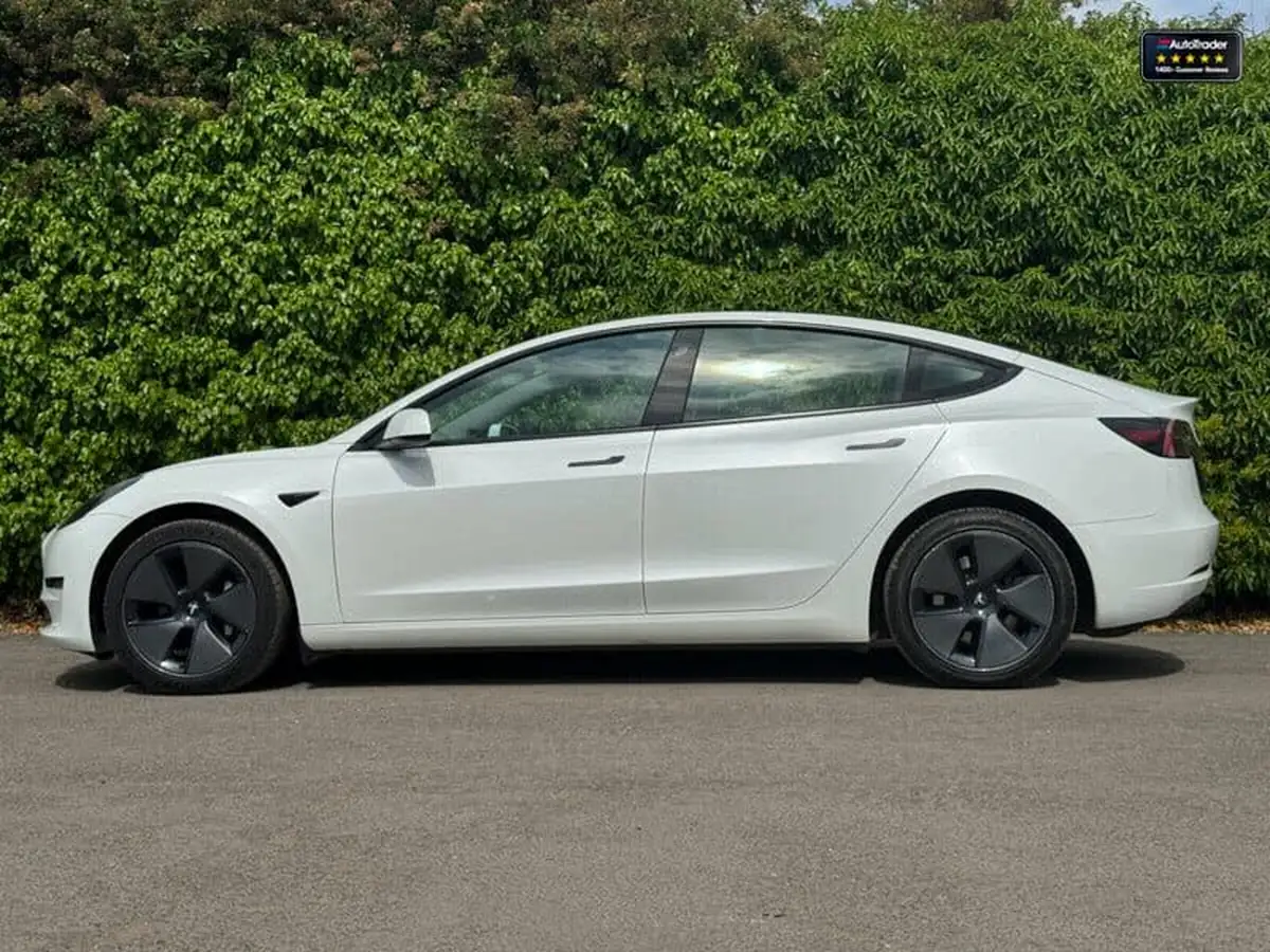 2022-tesla-model-3-e-long-range-big-4