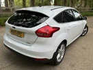 2015-ford-focus-10-zetec-t-125ps-hatchback-small-22
