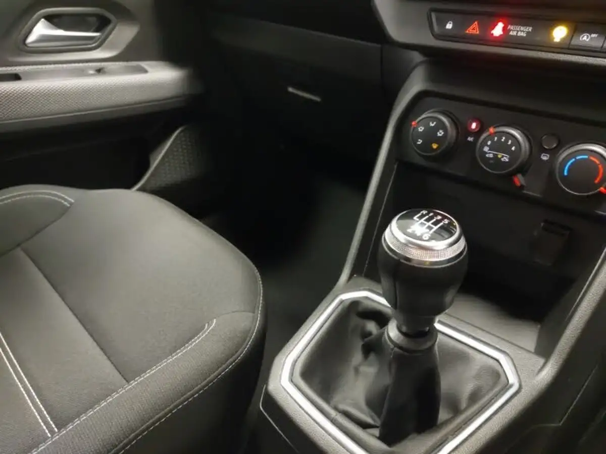 2022-dacia-sandero-10-tce-comfort-90bhp-big-17