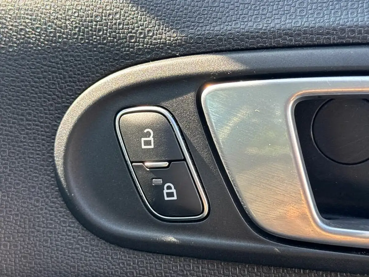 2022-ford-ecosport-10t-st-line-125ps-big-31