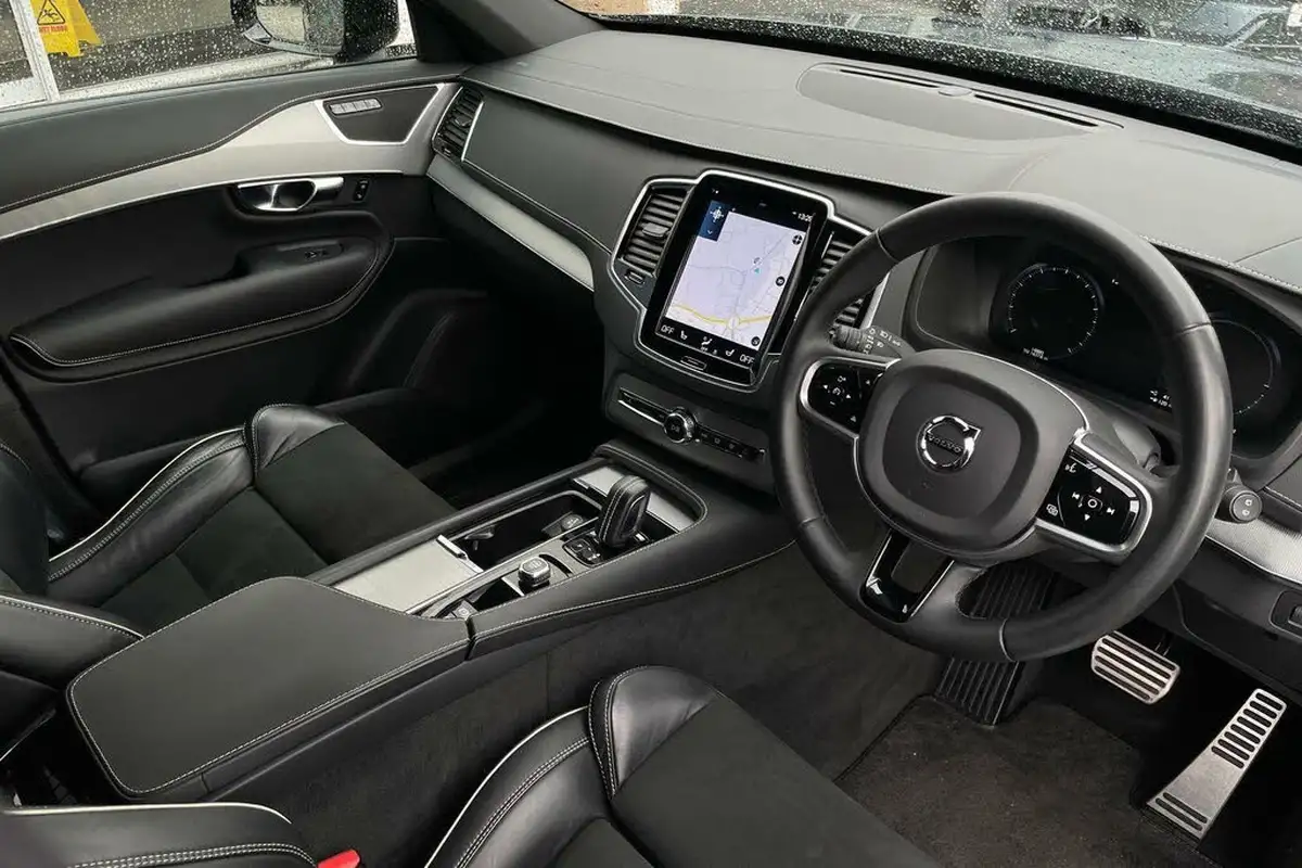 2022-volvo-xc90-20-t8-r-design-455bhp-big-21