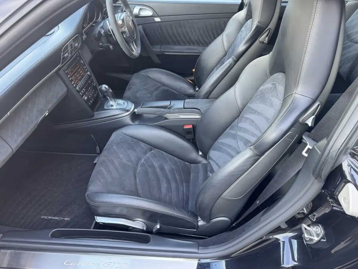 2011-porsche-911-38-carrera-gts-coupe-pdk-big-6